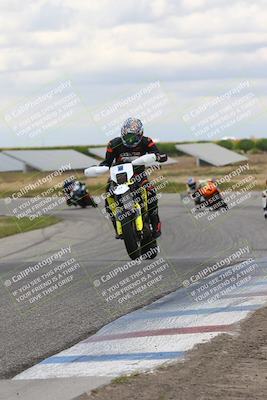 media/Apr-26-2024-TrackDaz (Fri) [[c4b677d280]]/B Group/120pm (Wheelie Bump)/